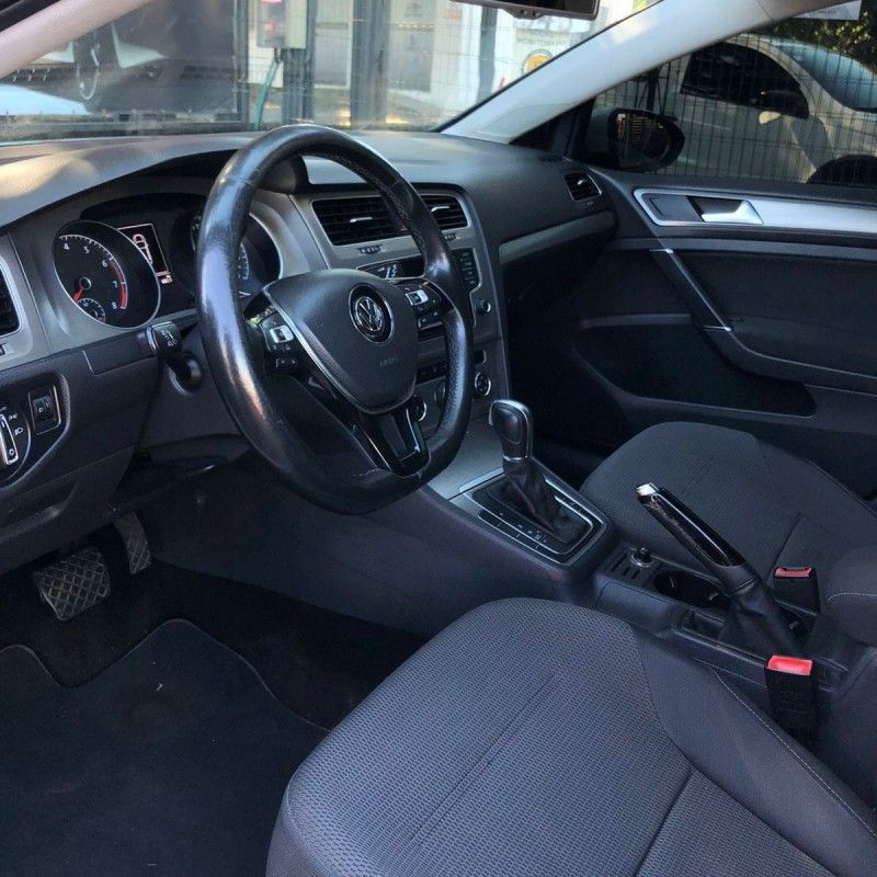 Volkswagen GOLF COMFORTLINE 1.6 MSI 2016/2016 SÉRGIO VEÍCULOS TEUTÔNIA / Carros no Vale