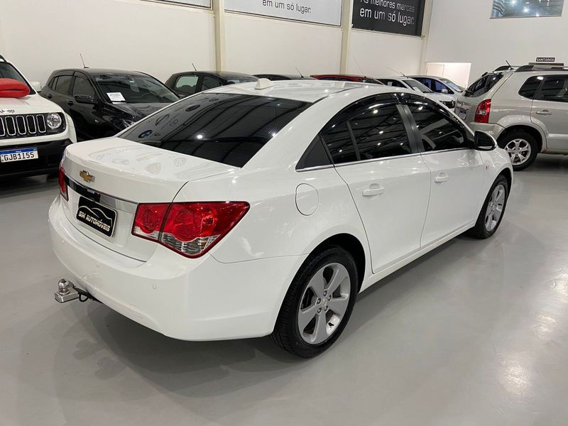 Chevrolet Cruze Lt Nb 2013/2014 SIM AUTOMÓVEIS ROLANTE / Carros no Vale
