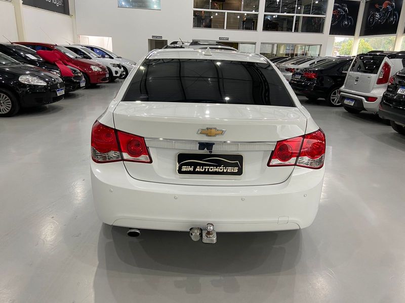 Chevrolet Cruze Lt Nb 2013/2014 SIM AUTOMÓVEIS ROLANTE / Carros no Vale
