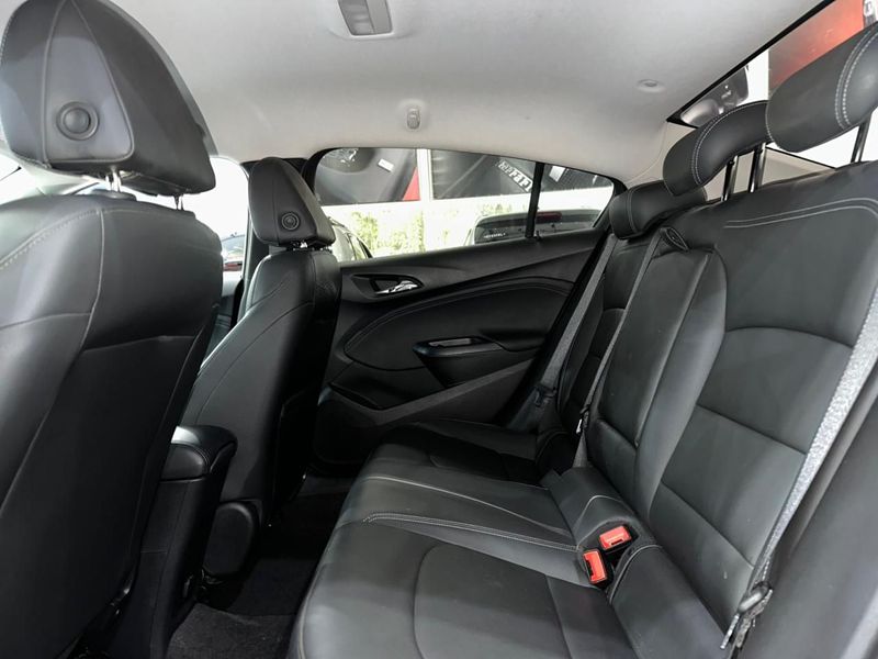 Chevrolet Cruze Lt Nb 2018/2018 SIM AUTOMÓVEIS ROLANTE / Carros no Vale