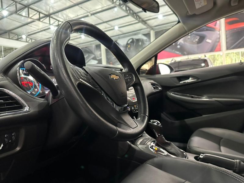 Chevrolet Cruze Lt Nb 2018/2018 SIM AUTOMÓVEIS ROLANTE / Carros no Vale