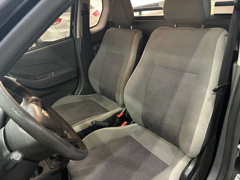 Chevrolet Montana 1.4 Ls 8v 2017/2018 SIM AUTOMÓVEIS ROLANTE / Carros no Vale