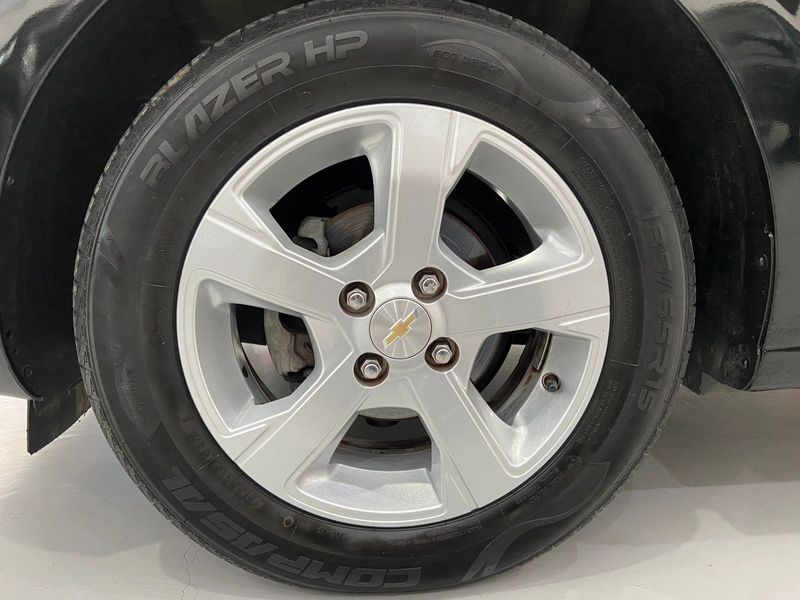 Chevrolet Onix 1.4 Lt 2018/2019 SIM AUTOMÓVEIS ROLANTE / Carros no Vale