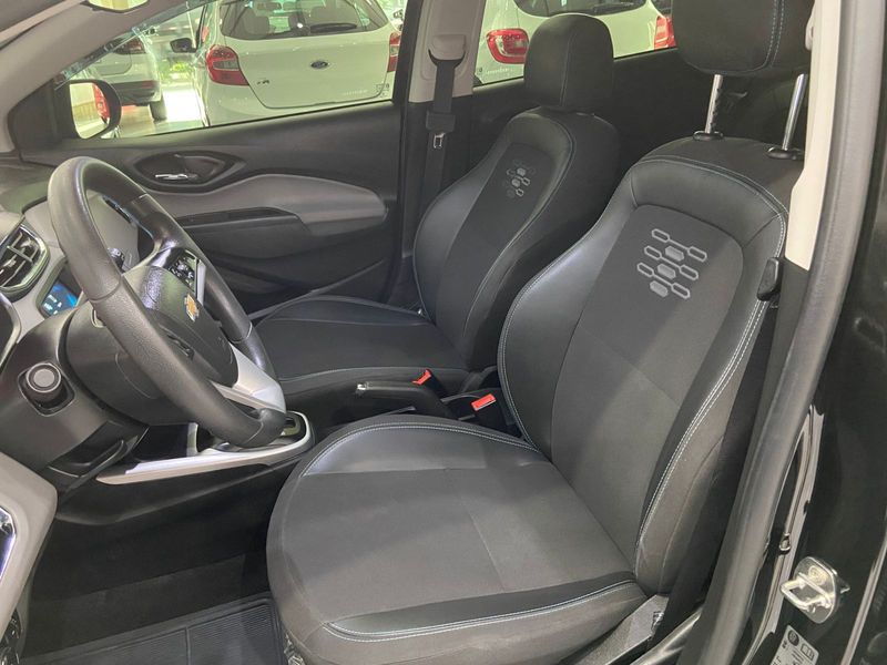 Chevrolet Onix 1.4 Lt 2018/2019 SIM AUTOMÓVEIS ROLANTE / Carros no Vale