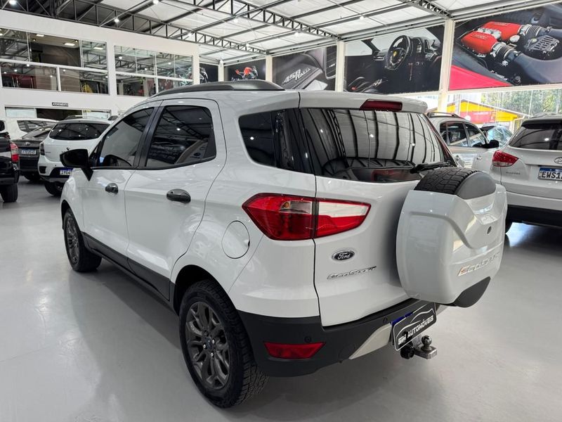 Ford Ecosport Freestyle 1.6 Mec. 2014/2015 SIM AUTOMÓVEIS ROLANTE / Carros no Vale