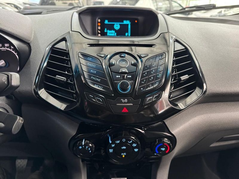 Ford Ecosport Freestyle 1.6 Mec. 2014/2015 SIM AUTOMÓVEIS ROLANTE / Carros no Vale