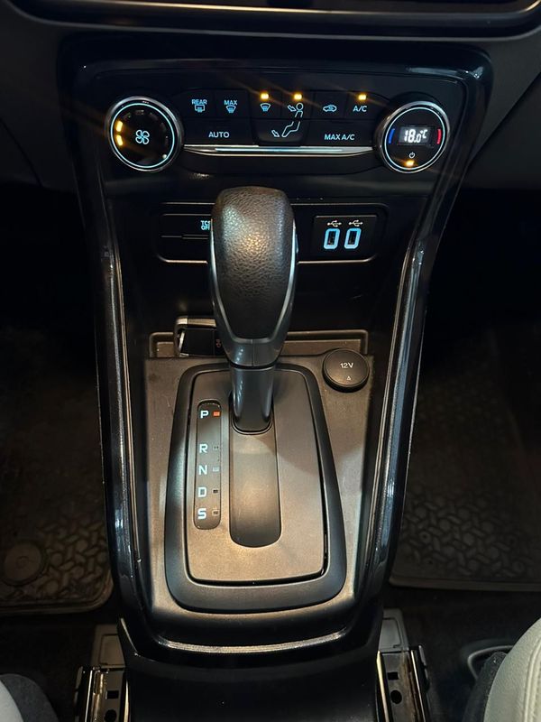 Ford Ecosport Tit2 1.5 2019/2020 SIM AUTOMÓVEIS ROLANTE / Carros no Vale