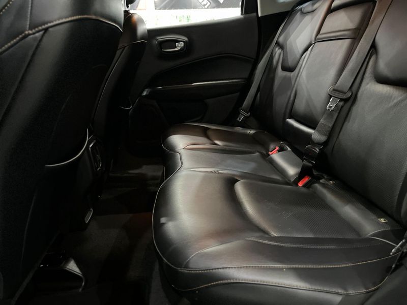 Jeep Compass Limited 2.0 4×2 16v 2016/2017 SIM AUTOMÓVEIS ROLANTE / Carros no Vale