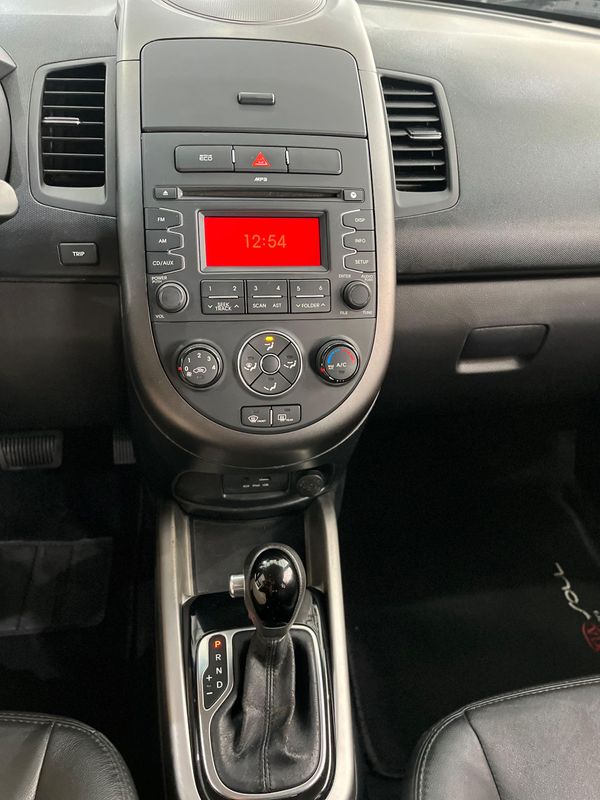 Kia Soul Ex 1.6 Ff 2012/2013 SIM AUTOMÓVEIS ROLANTE / Carros no Vale