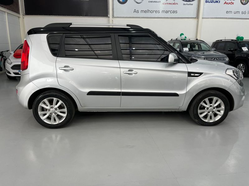 Kia Soul Ex 1.6 Ff 2012/2013 SIM AUTOMÓVEIS ROLANTE / Carros no Vale