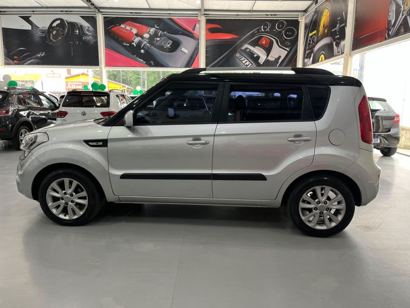 Kia Soul Ex 1.6 Ff 2012/2013 SIM AUTOMÓVEIS ROLANTE / Carros no Vale