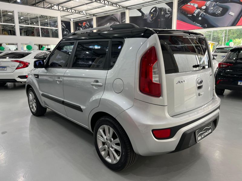 Kia Soul Ex 1.6 Ff 2012/2013 SIM AUTOMÓVEIS ROLANTE / Carros no Vale