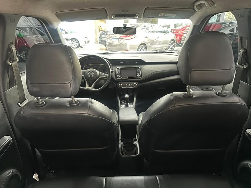 Nissan Kicks Sv Cvt 1.6 16v 2017/2018 SIM AUTOMÓVEIS ROLANTE / Carros no Vale
