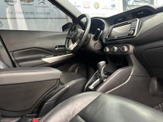 Nissan Kicks Sv Cvt 1.6 16v 2017/2018 SIM AUTOMÓVEIS ROLANTE / Carros no Vale