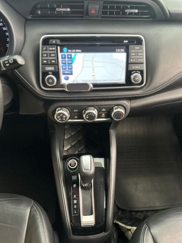 Nissan Kicks Sv Cvt 1.6 16v 2017/2018 SIM AUTOMÓVEIS ROLANTE / Carros no Vale