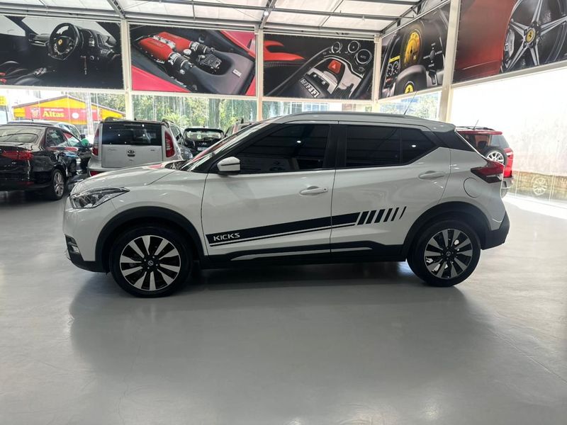 Nissan Kicks Sv Cvt 1.6 16v 2017/2018 SIM AUTOMÓVEIS ROLANTE / Carros no Vale