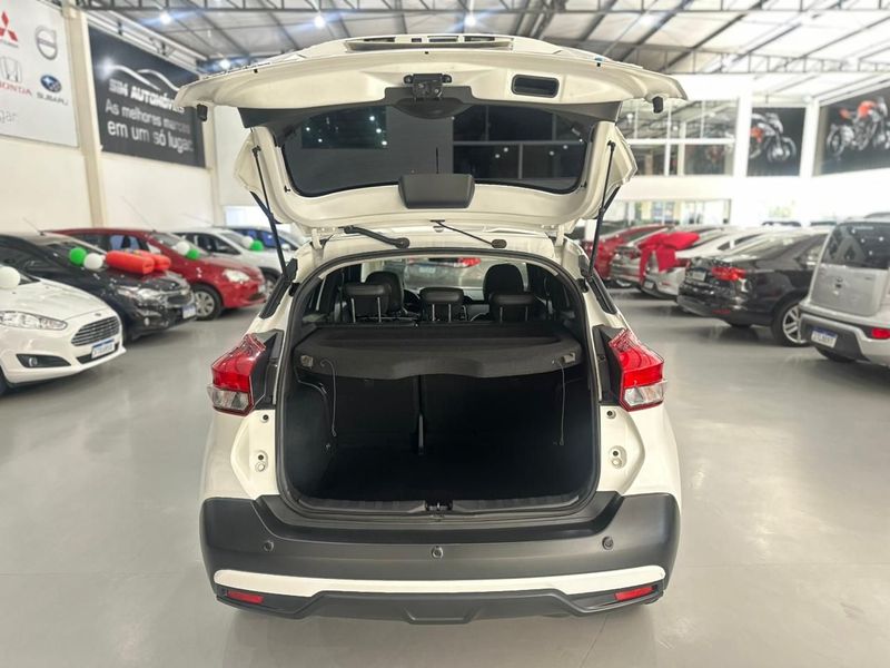 Nissan Kicks Sv Cvt 1.6 16v 2017/2018 SIM AUTOMÓVEIS ROLANTE / Carros no Vale