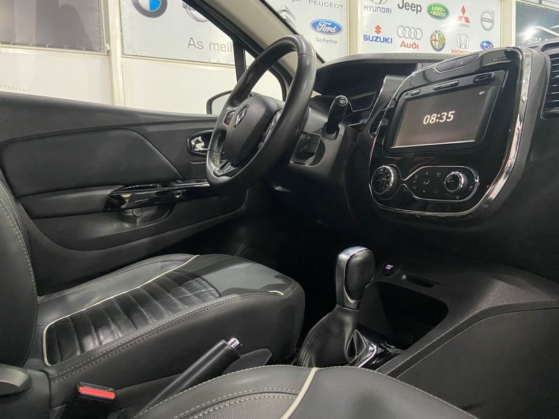 Renault Captur Intense 2.0 16v 2017/2018 SIM AUTOMÓVEIS ROLANTE / Carros no Vale