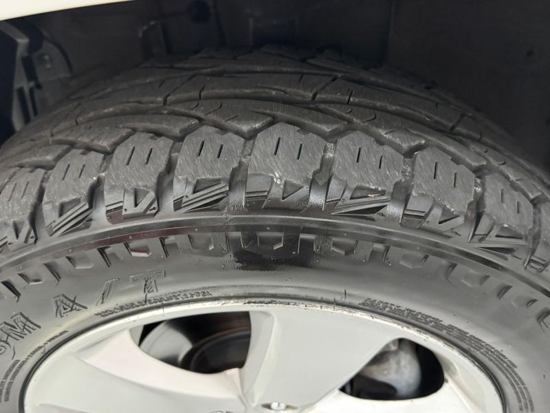 Suzuki Grand Vitara 2.0 16v 4×4 2012/2012 SIM AUTOMÓVEIS ROLANTE / Carros no Vale