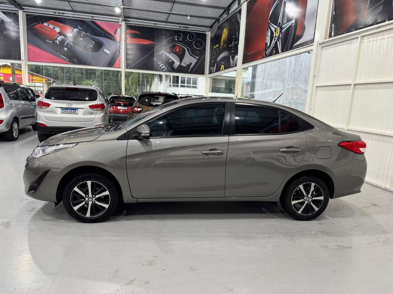 Toyota Yaris 1.5 16v Sedan Xs Connect Multidrive 2020/2020 SIM AUTOMÓVEIS ROLANTE / Carros no Vale