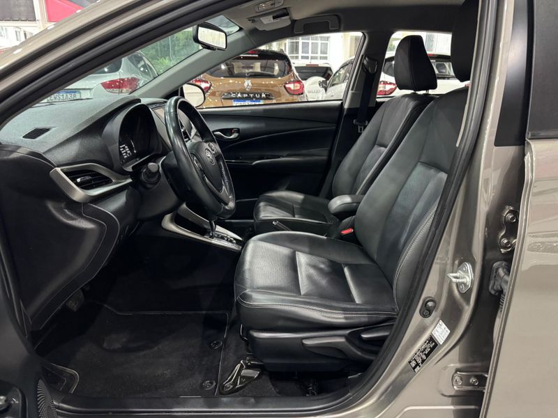 Toyota Yaris 1.5 16v Sedan Xs Connect Multidrive 2020/2020 SIM AUTOMÓVEIS ROLANTE / Carros no Vale