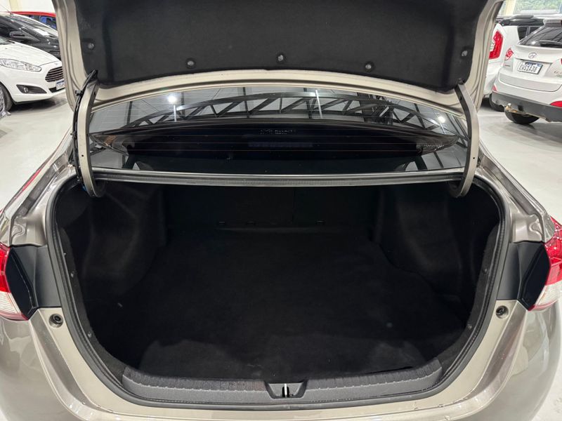 Toyota Yaris 1.5 16v Sedan Xs Connect Multidrive 2020/2020 SIM AUTOMÓVEIS ROLANTE / Carros no Vale