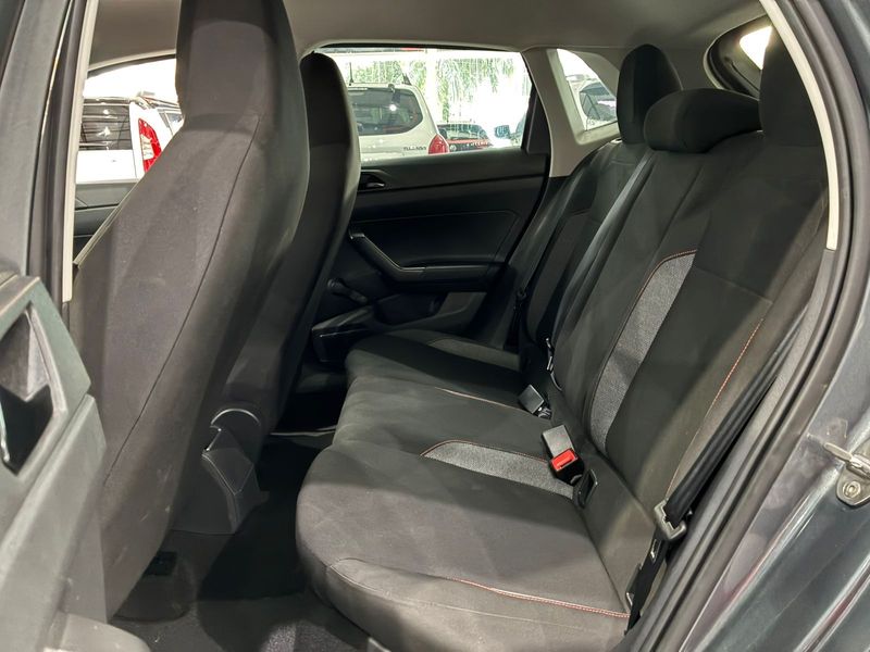 Volkswagen Polo Track Ma 2023/2024 SIM AUTOMÓVEIS ROLANTE / Carros no Vale