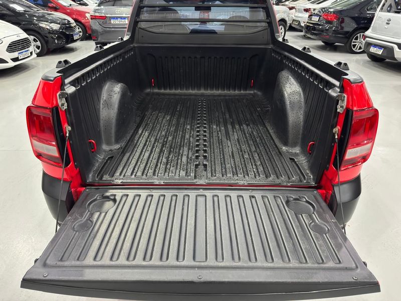 Volkswagen Saveiro 1.6 Cs Robust 8v 2022/2023 SIM AUTOMÓVEIS ROLANTE / Carros no Vale
