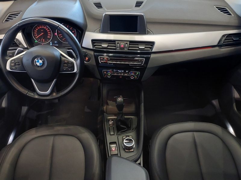 BMW X1 2.0 16V TURBO ACTIVEFLEX SDRIVE20I 4P AUTOMÁTICO 2016/2016 BETIOLO NOVOS E SEMINOVOS LAJEADO / Carros no Vale