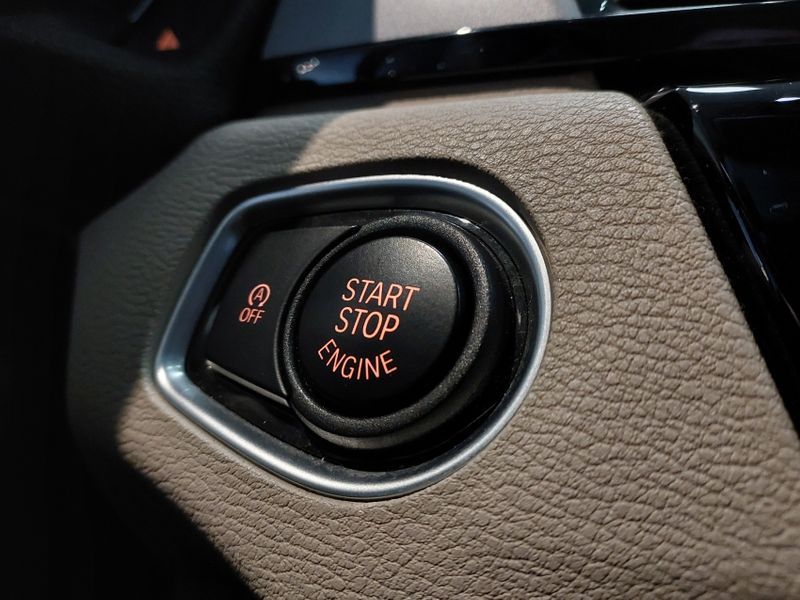 BMW X1 2.0 16V TURBO ACTIVEFLEX SDRIVE20I GP 4P AUTOMÁTICO 2021/2022 BETIOLO NOVOS E SEMINOVOS LAJEADO / Carros no Vale