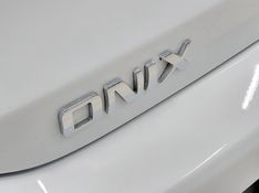Chevrolet ONIX 1.0 FLEX LT MANUAL 2021/2022 BETIOLO NOVOS E SEMINOVOS LAJEADO / Carros no Vale