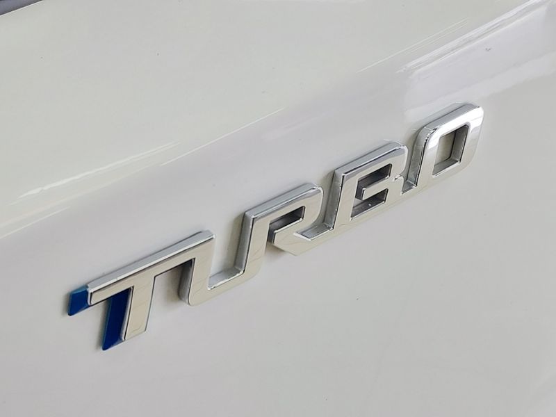 Chevrolet ONIX 1.0 TURBO FLEX LT MANUAL 2022/2023 BETIOLO NOVOS E SEMINOVOS LAJEADO / Carros no Vale