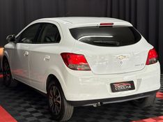 Chevrolet ONIX LTZ 1.4 2015/2015 SÉRGIO VEÍCULOS TEUTÔNIA / Carros no Vale