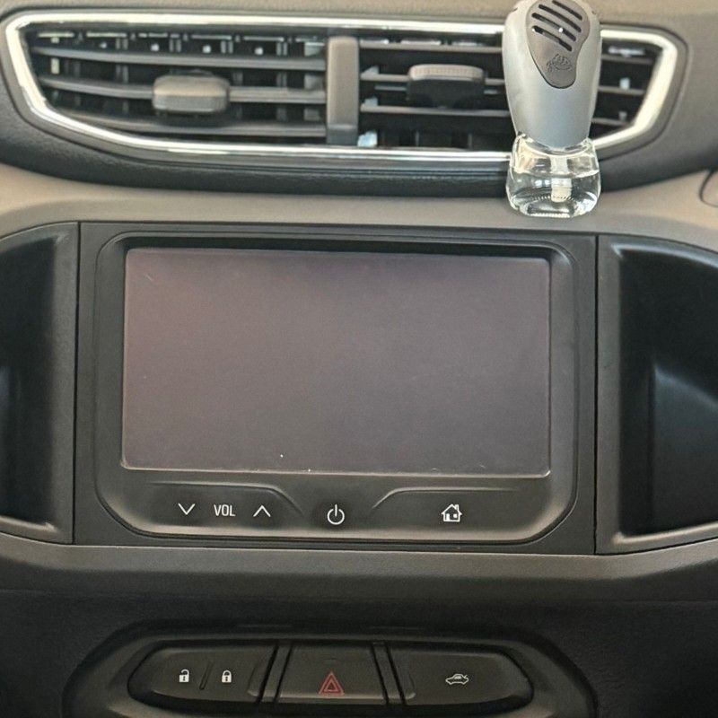 Chevrolet PRISMA LTZ 1.4 2015/2015 SÉRGIO VEÍCULOS TEUTÔNIA / Carros no Vale
