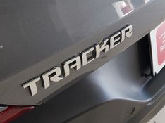 Chevrolet TRACKER 1.0 TURBO FLEX LT AUTOMÁTICO 2021/2021 BETIOLO NOVOS E SEMINOVOS LAJEADO / Carros no Vale