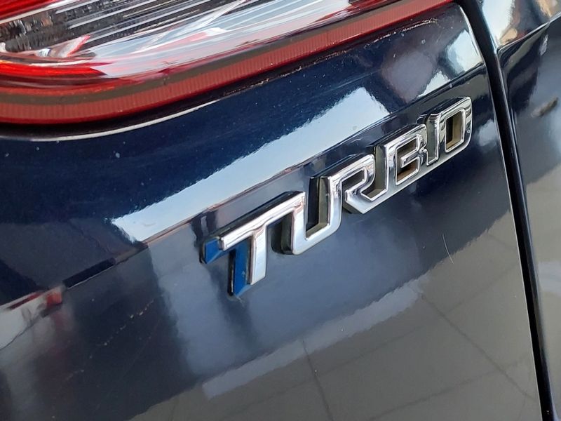 Chevrolet TRACKER 1.0 TURBO FLEX LT AUTOMÁTICO 2021/2022 BETIOLO NOVOS E SEMINOVOS LAJEADO / Carros no Vale
