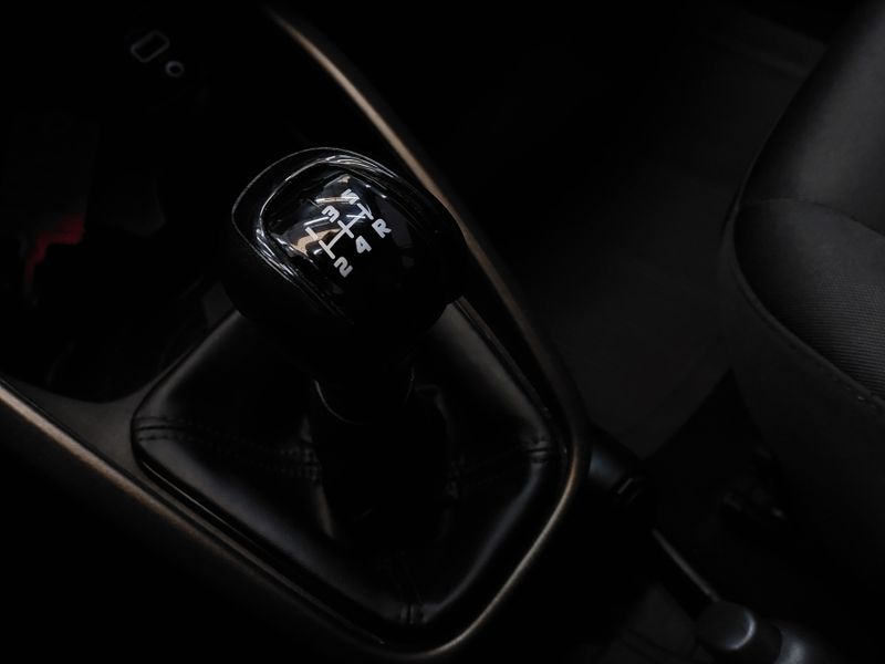 Fiat CRONOS 1.3 FIREFLY FLEX DRIVE MANUAL 2021/2022 BETIOLO NOVOS E SEMINOVOS LAJEADO / Carros no Vale