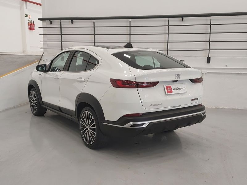 Fiat FASTBACK 1.3 TURBO 270 FLEX LIMITED EDITION AT6 2023/2024 BETIOLO NOVOS E SEMINOVOS LAJEADO / Carros no Vale