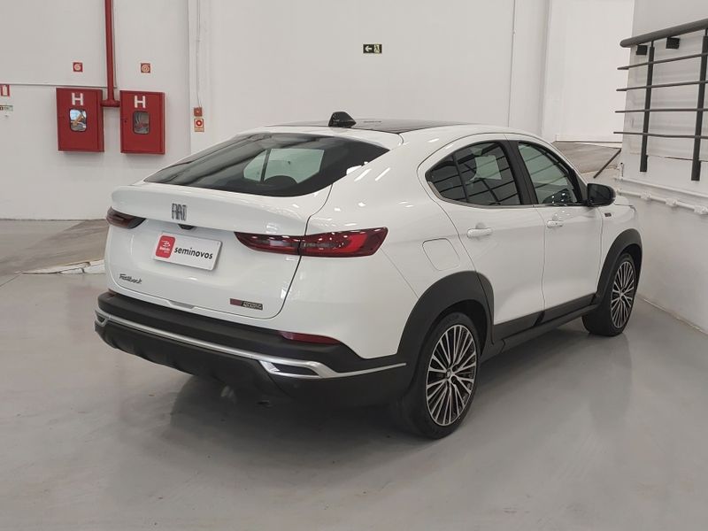 Fiat FASTBACK 1.3 TURBO 270 FLEX LIMITED EDITION AT6 2023/2024 BETIOLO NOVOS E SEMINOVOS LAJEADO / Carros no Vale