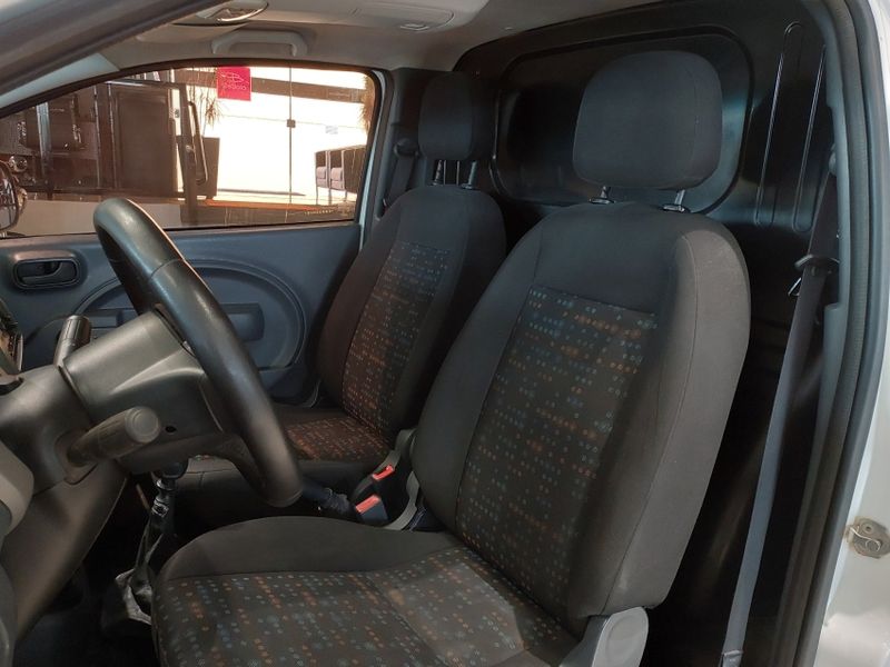 Fiat FIORINO 1.4 MPI FURGÃO 8V FLEX 2P MANUAL 2014/2014 BETIOLO NOVOS E SEMINOVOS LAJEADO / Carros no Vale