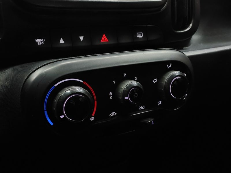 Fiat MOBI 1.0 EVO FLEX LIKE MANUAL 2022/2023 BETIOLO NOVOS E SEMINOVOS LAJEADO / Carros no Vale