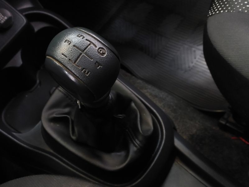 Fiat MOBI 1.0 EVO FLEX LIKE MANUAL 2022/2023 BETIOLO NOVOS E SEMINOVOS LAJEADO / Carros no Vale