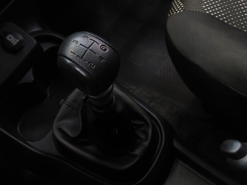 Fiat MOBI 1.0 EVO FLEX LIKE MANUAL 2022/2023 BETIOLO NOVOS E SEMINOVOS LAJEADO / Carros no Vale