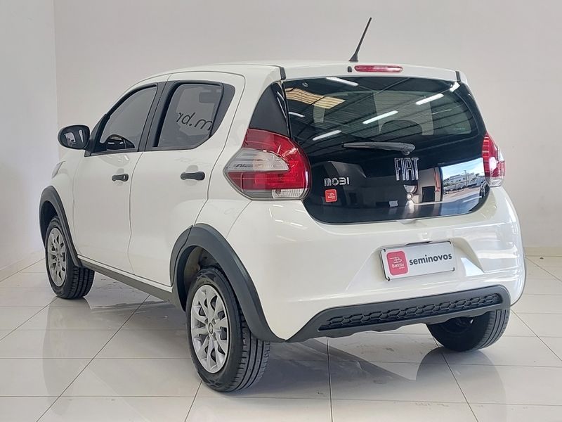 Fiat MOBI 1.0 EVO FLEX LIKE MANUAL 2022/2023 BETIOLO NOVOS E SEMINOVOS LAJEADO / Carros no Vale