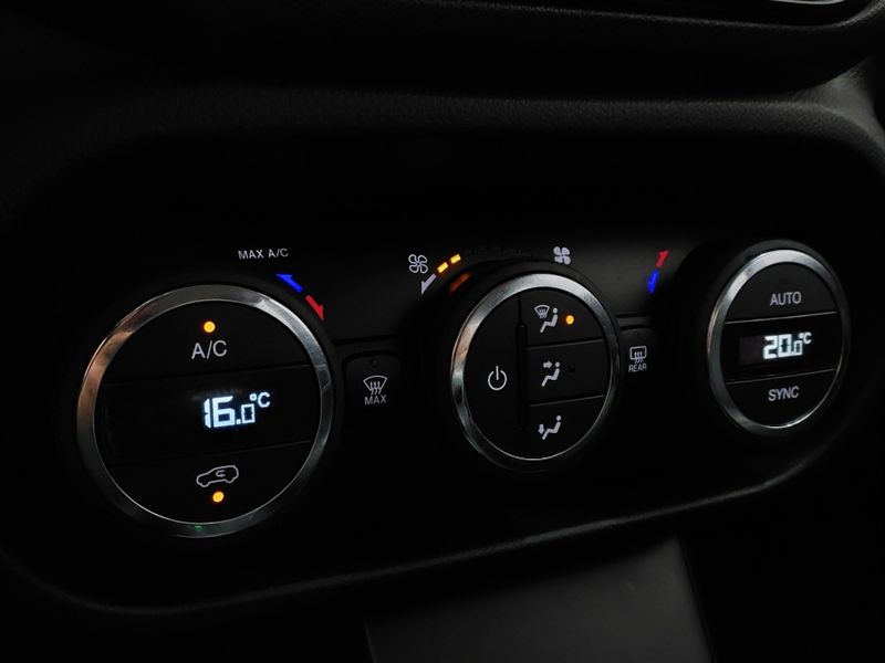 Fiat TORO 2.0 16V TURBO DIESEL FREEDOM 4WD AT9 2018/2019 BETIOLO NOVOS E SEMINOVOS LAJEADO / Carros no Vale