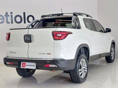 Fiat TORO 2.0 16V TURBO DIESEL FREEDOM 4WD AT9 2018/2019 BETIOLO NOVOS E SEMINOVOS LAJEADO / Carros no Vale