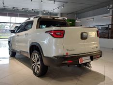 Fiat TORO 2.0 16V TURBO DIESEL VOLCANO 4WD AT9 2024/2025 BETIOLO NOVOS E SEMINOVOS LAJEADO / Carros no Vale