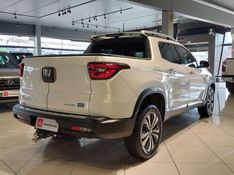 Fiat TORO 2.0 16V TURBO DIESEL VOLCANO 4WD AT9 2024/2025 BETIOLO NOVOS E SEMINOVOS LAJEADO / Carros no Vale