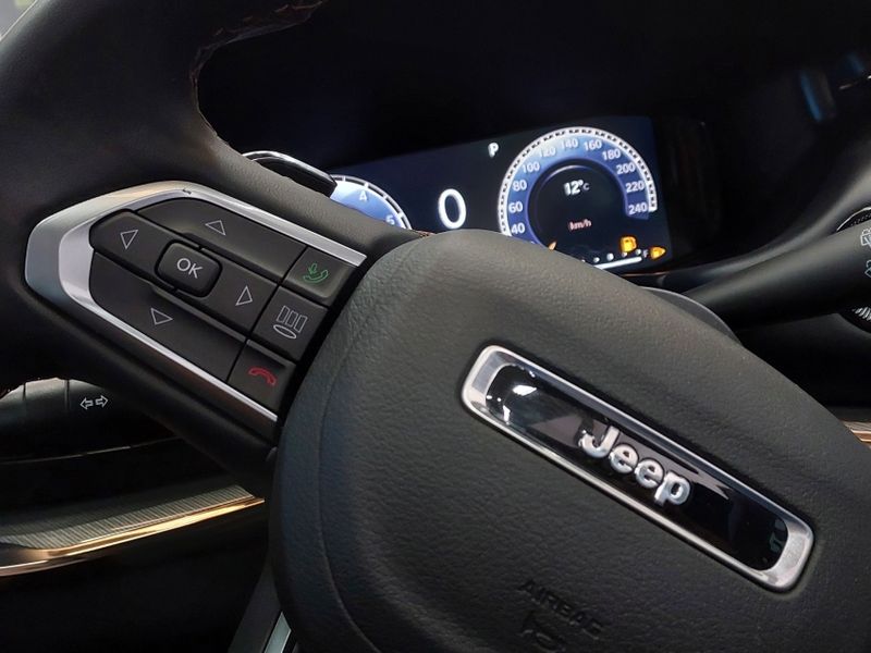 JEEP COMPASS 1.3 T270 TURBO FLEX LIMITED AT6 2022/2022 BETIOLO NOVOS E SEMINOVOS LAJEADO / Carros no Vale