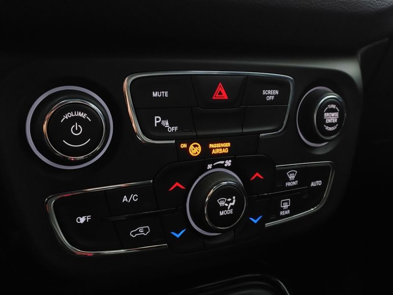 JEEP COMPASS 2.0 16V FLEX NIGHT EAGLE AUTOMÁTICO 2017/2018 BETIOLO NOVOS E SEMINOVOS LAJEADO / Carros no Vale